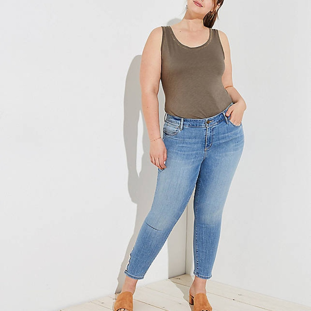 NWTβ LOFT Plus Lace Up Cuff Skinny Crop Jeans